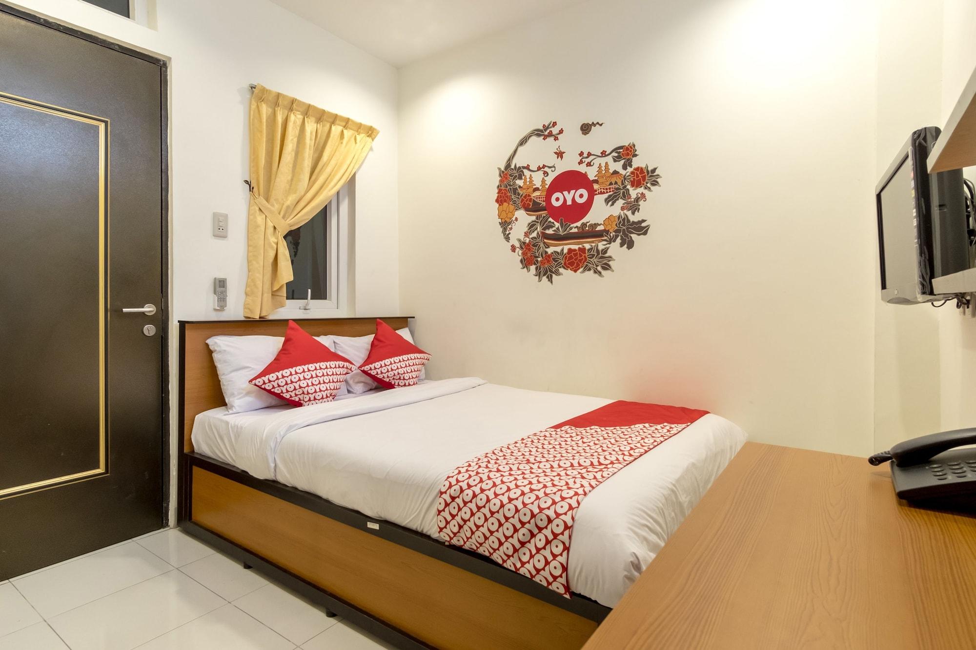 Oyo 294 Andrea Residence Syariah Medan Exterior photo