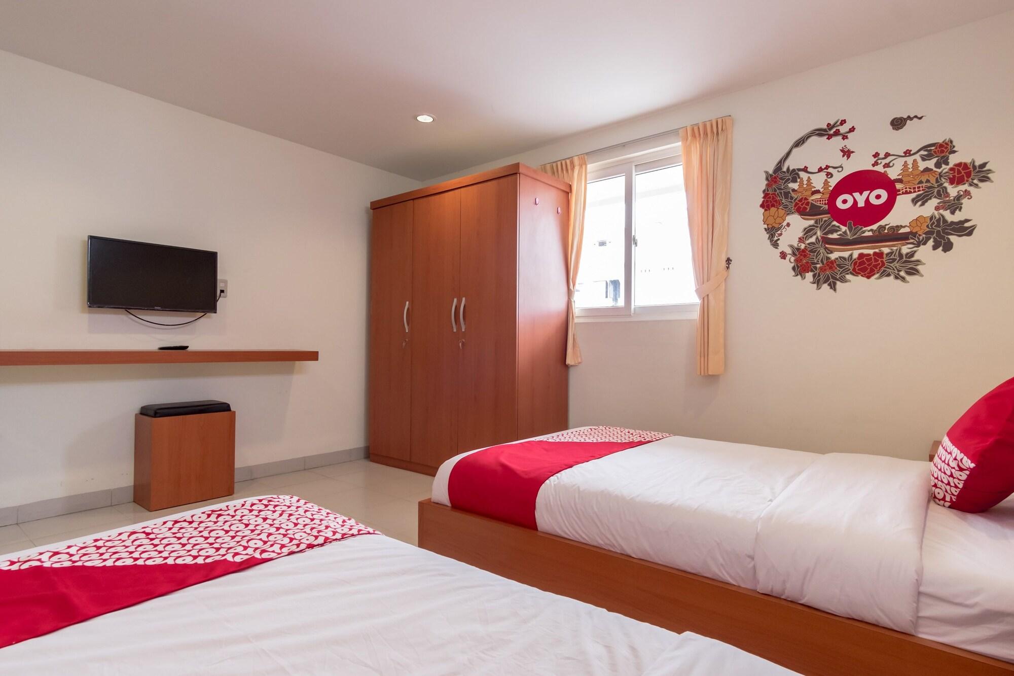 Oyo 294 Andrea Residence Syariah Medan Exterior photo