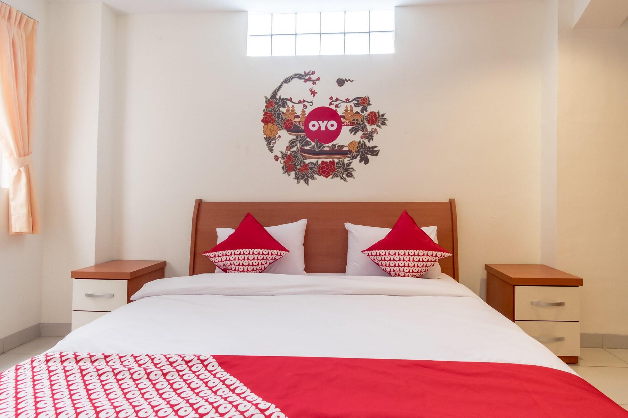Oyo 294 Andrea Residence Syariah Medan Exterior photo